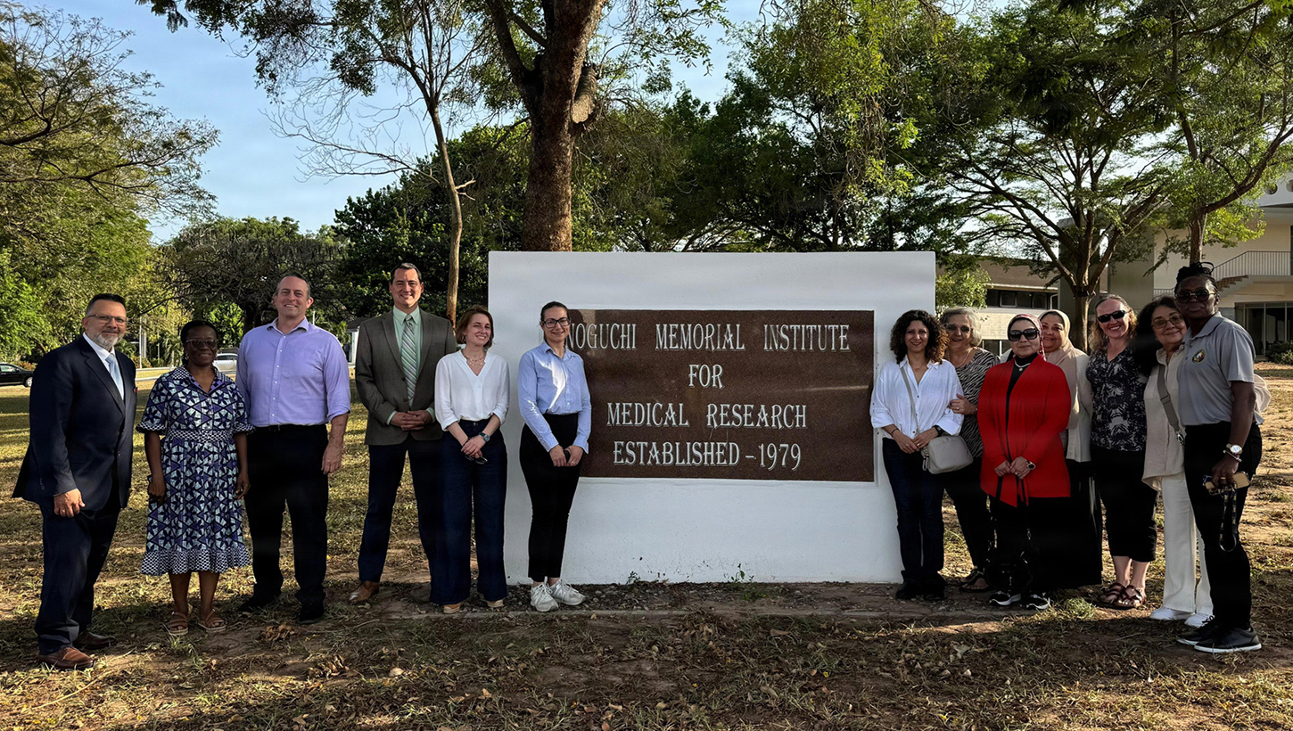  Members of U.S. Naval Medical Research Unit (NAMRU) EURAFCENT, Global Emerging Infections Surveillance (GEIS) leadership, and Ghana and Egypt Detachment teams pose for a group photo