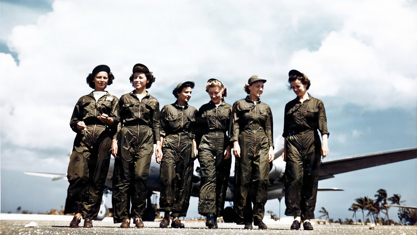 Military nurses posing for a picture