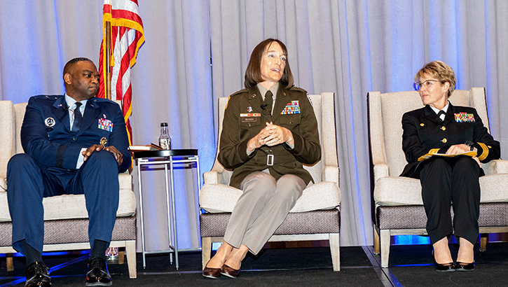 Links to Military Panel Discusses Military Health System with Civilian Healthcare Executives
