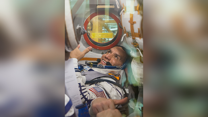 U.S. Army Lt. Col. (Dr.) Frank Rubio, NASA astronaut, makes space walk