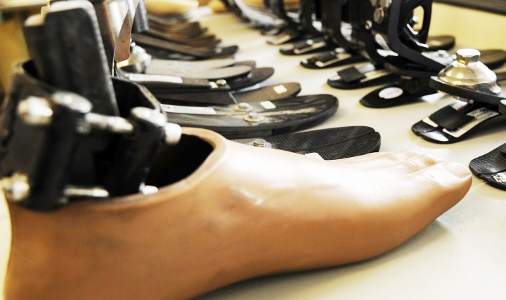 Experts across the DoD and VA come together to collaborate on research and innovation through the Extremity Trauma and Amputation Center of Excellence. (U.S. Navy photo by Petty Officer 1st Class Anastasia McCarroll)