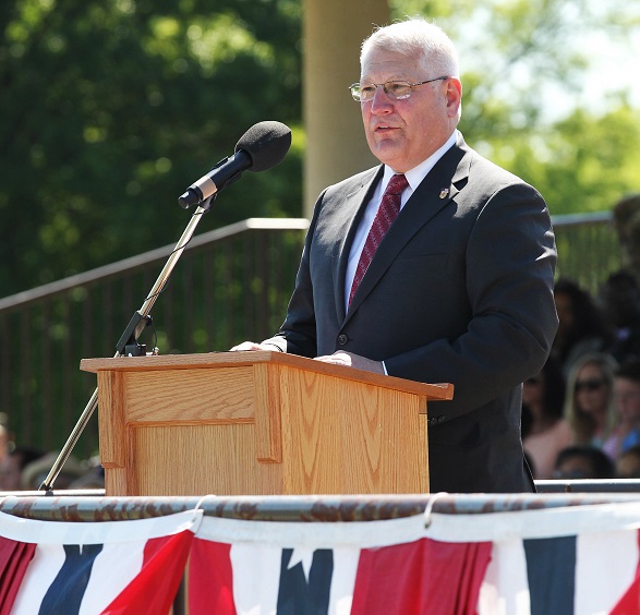 Retired Gen. Carter Ham addresses the crowd before his induction into the ROTC Hall of Fame at Fort Knox, Kentucky, in June 2016. (Photo by Michael Maddox)