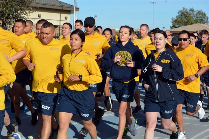 Navy Reserve Sailors assigned to Navy Operational Support Center, Phoenix perform a 1.5-mile run during the physical readiness test at Luke Air Force Base in Glendale, Arizona. (U.S. Navy photo by Mass Communications Specialist 3rd Class Drew Verbis)