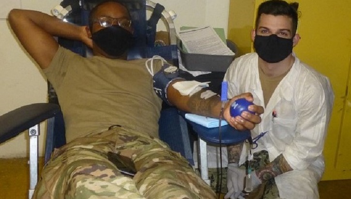 Image of Soldier giving blood.