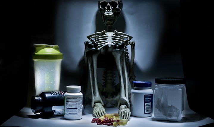 Stimulants and other ingredients in weight-loss supplements can potentially be dangerous to human health. (U.S. Air Force photo illustration by Staff Sgt. Alexandre Montes)