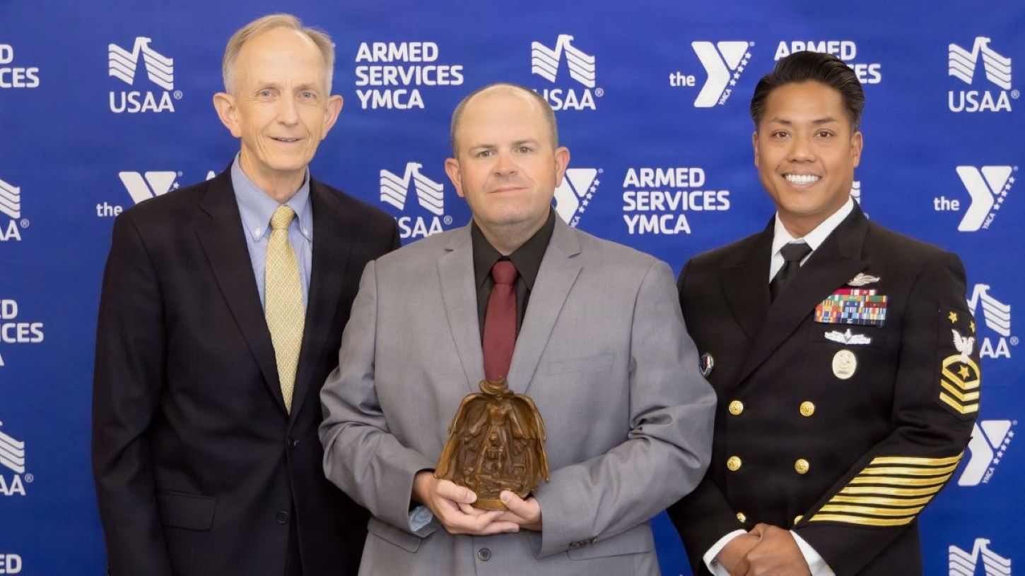 Bradley Reddall, a paramedic with the 412th Medical Group at Edwards Air Force Base in California, is the Defense Health Agency civilian recipient of the Armed Services YMCA 2026 Angels of the Battlefield Award