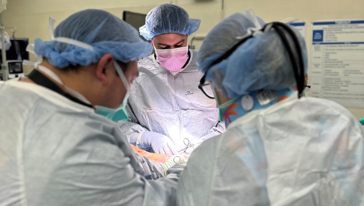 NMCSD Orthopaedic Surgery residents performing surgery in the Orthopaedic Surgery Minor OR.