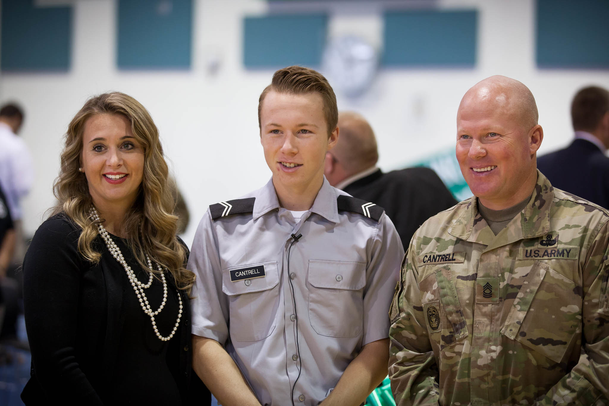 image of military family smiling